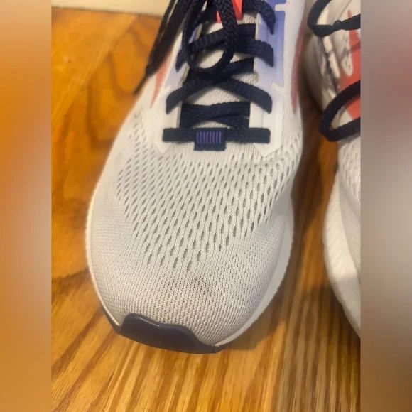 Brooks Launch 8 Gray Purple Womens US Size 9.5 EUR 41 1203461B520 Running Shoes - Picture 9 of 11